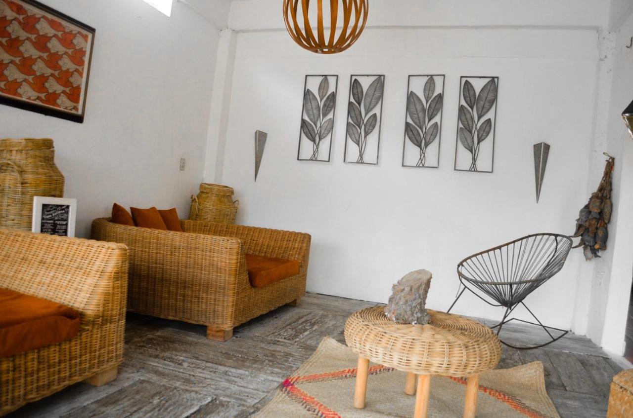Posada Casa Antigua 特科卢特拉 外观 照片